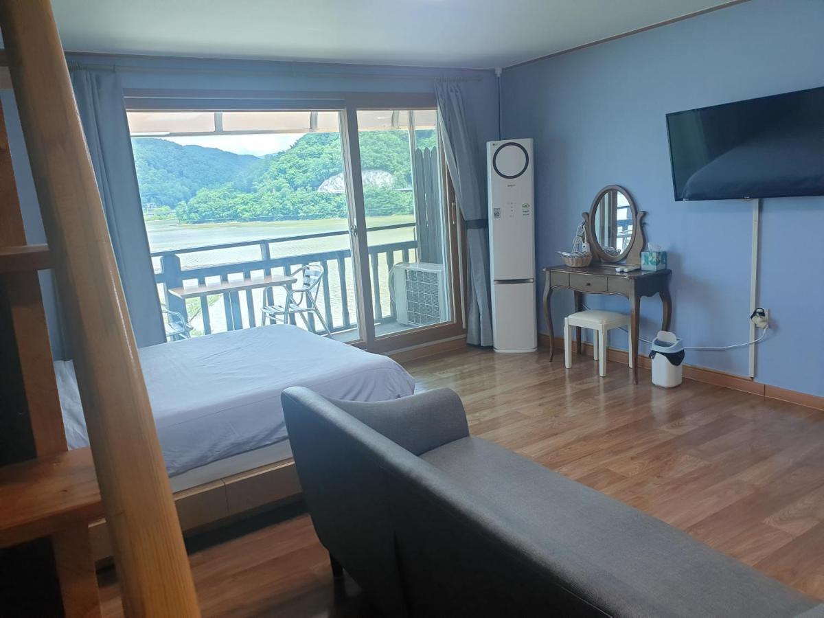Lahoya Pension Chuncheon Exterior photo