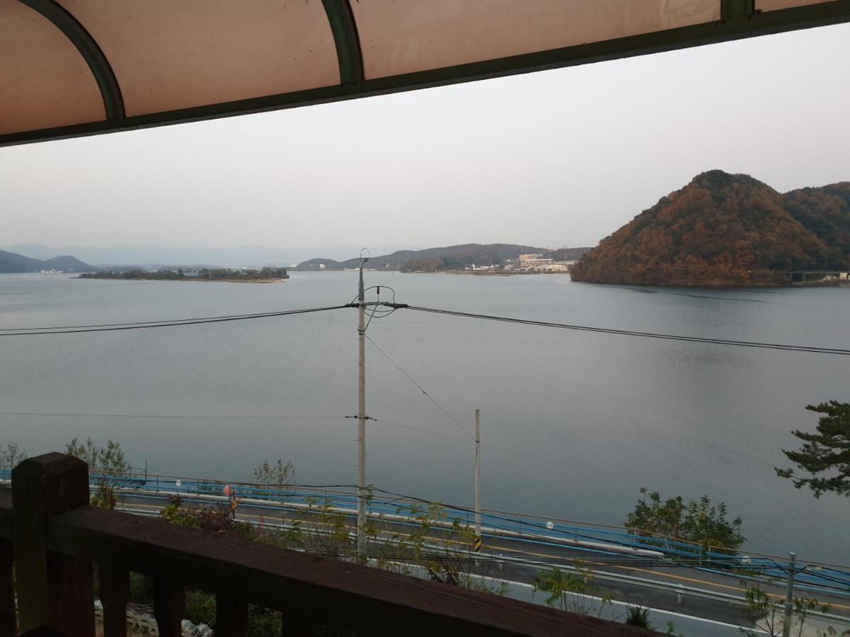 Lahoya Pension Chuncheon Exterior photo